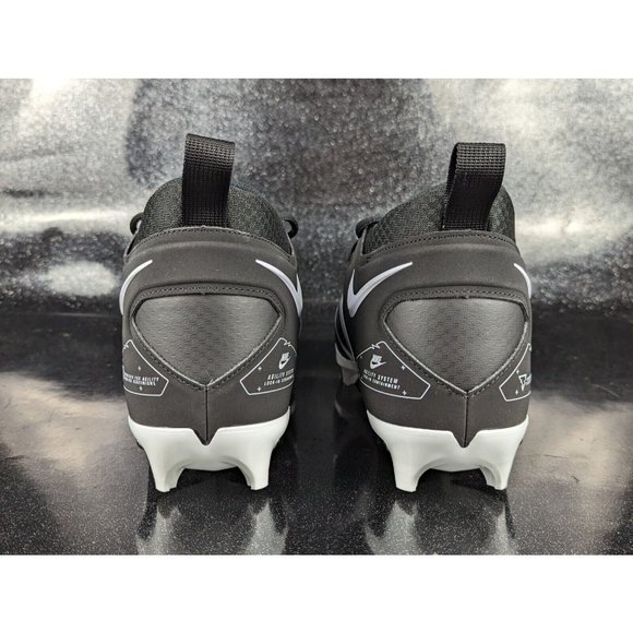 Athletic_Shoes